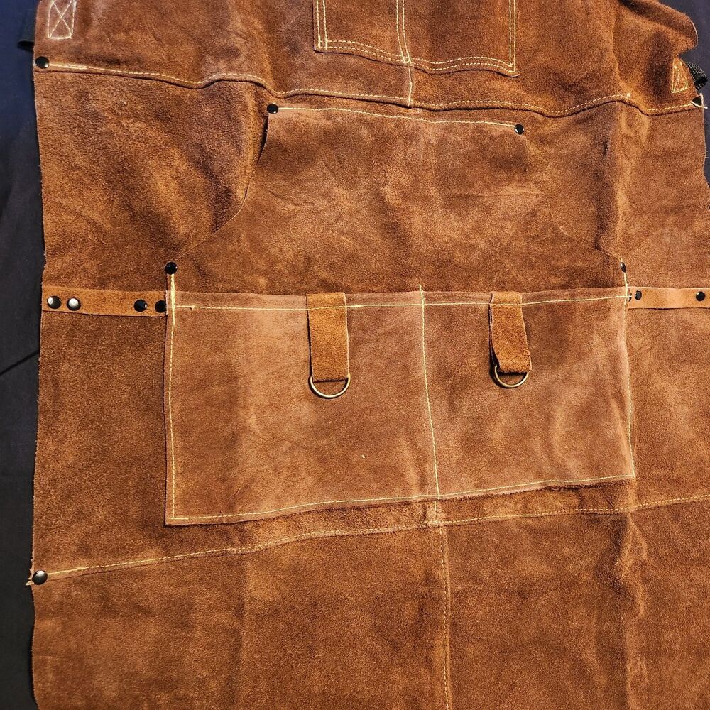 Leather Welding Apron with durable6 Pockets and 2 Hanging Rings Pre-owned Unused - Picture 5 of 11